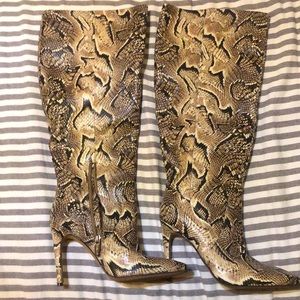 Cute and sexy Snake print heeled boots